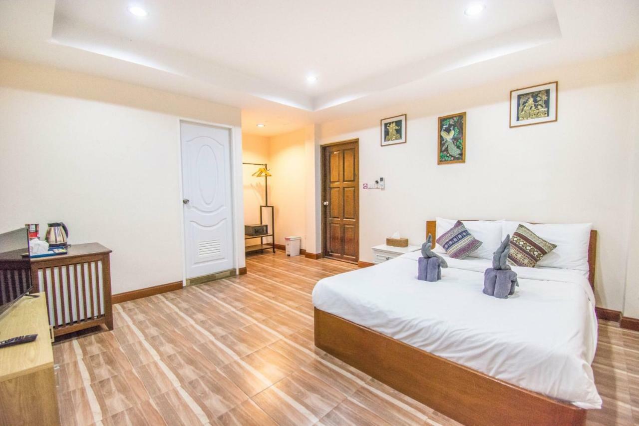 Peng Jai Hotel Chiang Mai Exterior photo